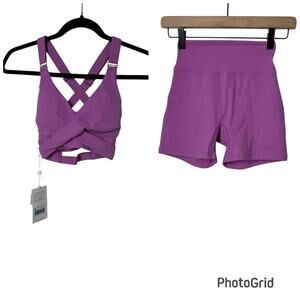 NWT BuffBunny Candy Wrap Sports Bra and Legacy Shorts Set Sz XS